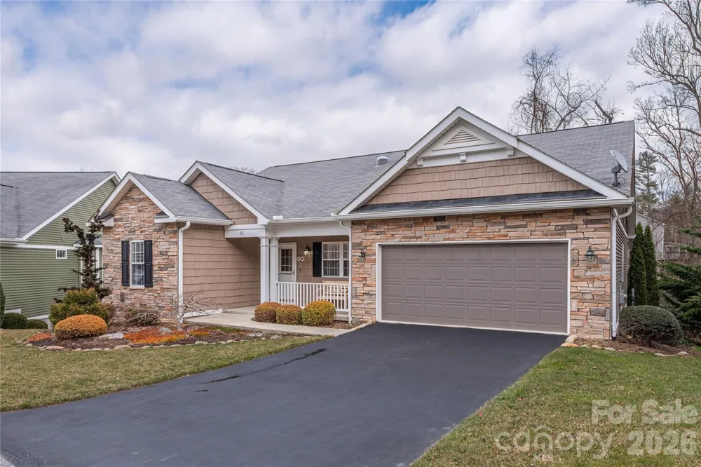 59 Old Pasture Way Hendersonville, NC 28739