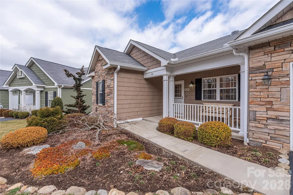 59 Old Pasture Way Hendersonville, NC 28739