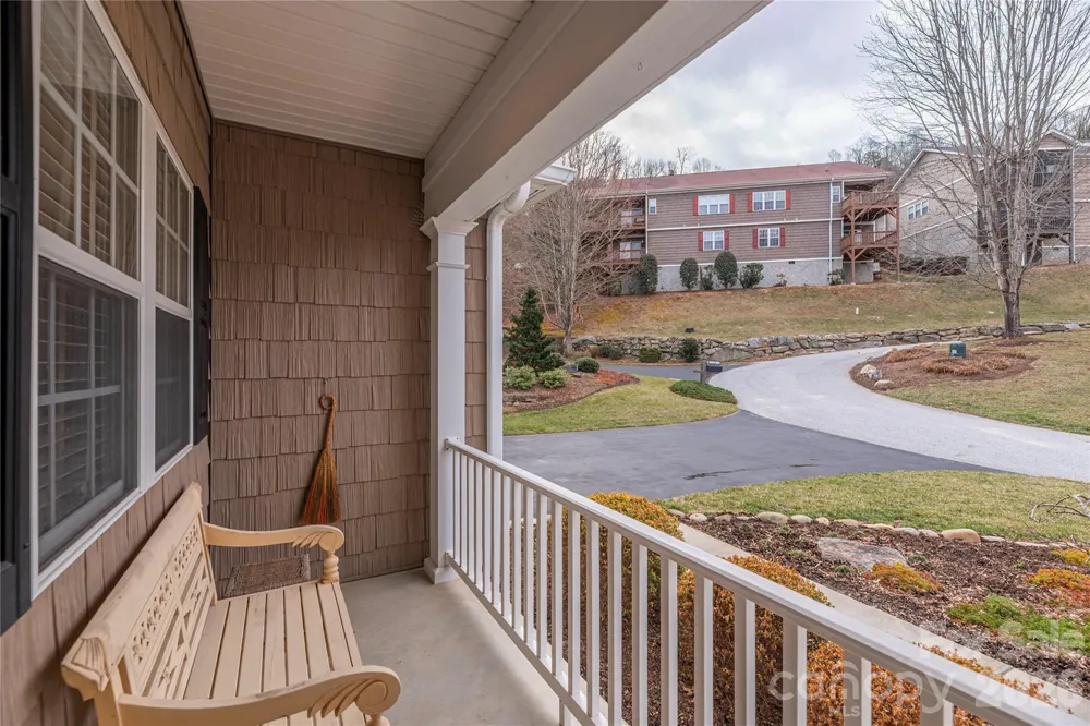 59 Old Pasture Way Hendersonville, NC 28739