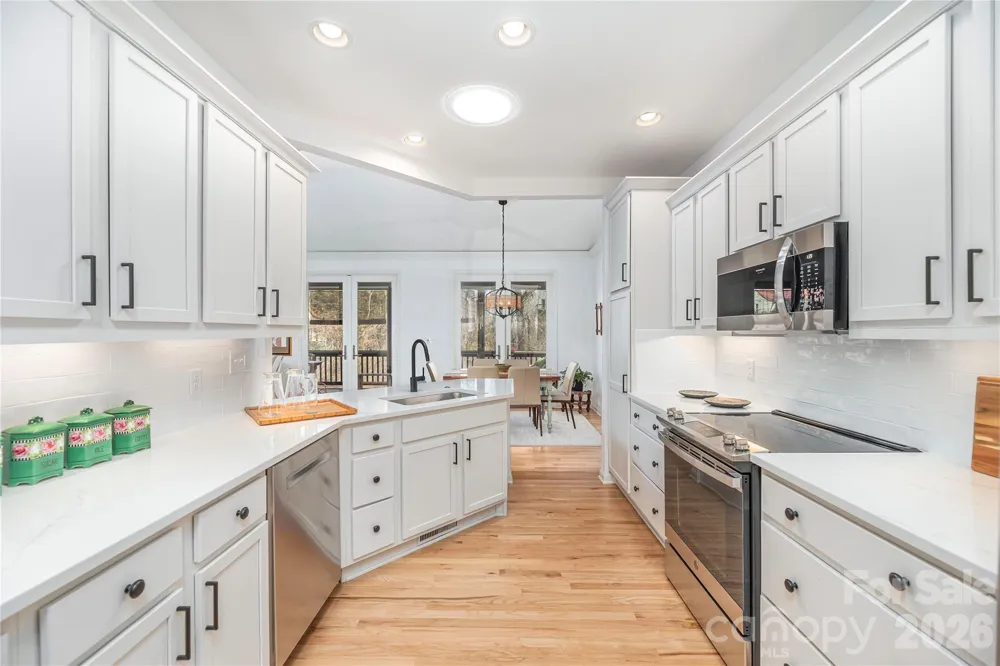 59 Old Pasture Way Hendersonville, NC 28739