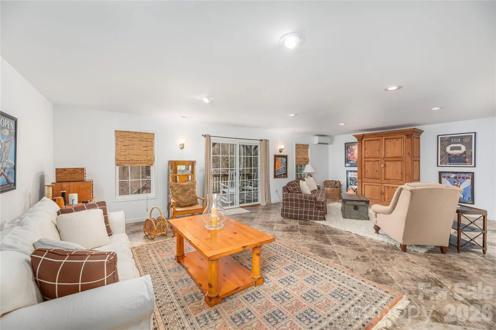 59 Old Pasture Way Hendersonville, NC 28739