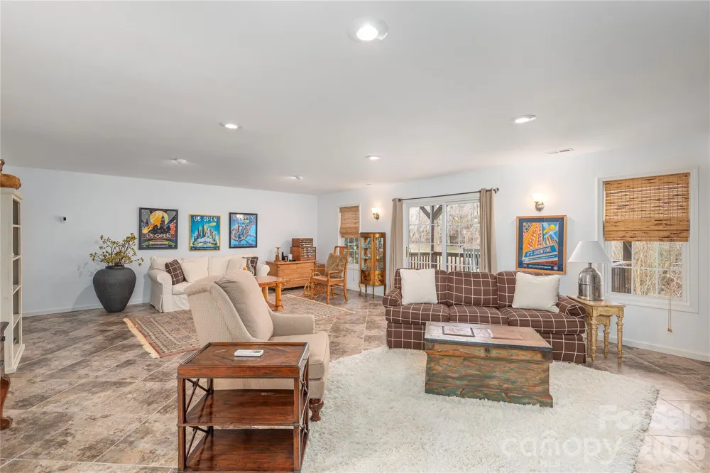 59 Old Pasture Way Hendersonville, NC 28739
