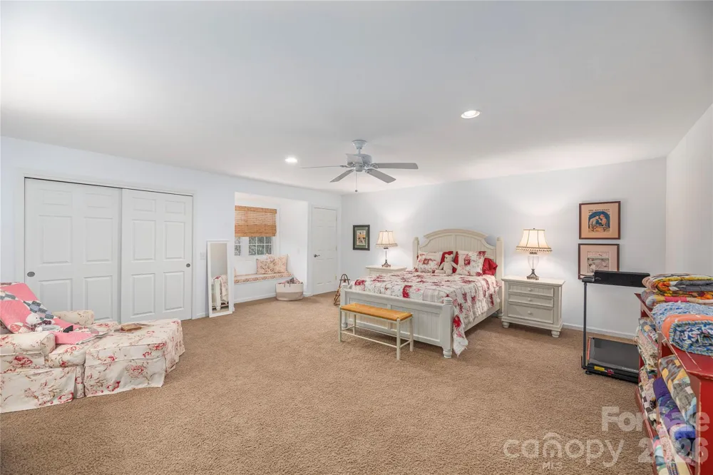 59 Old Pasture Way Hendersonville, NC 28739
