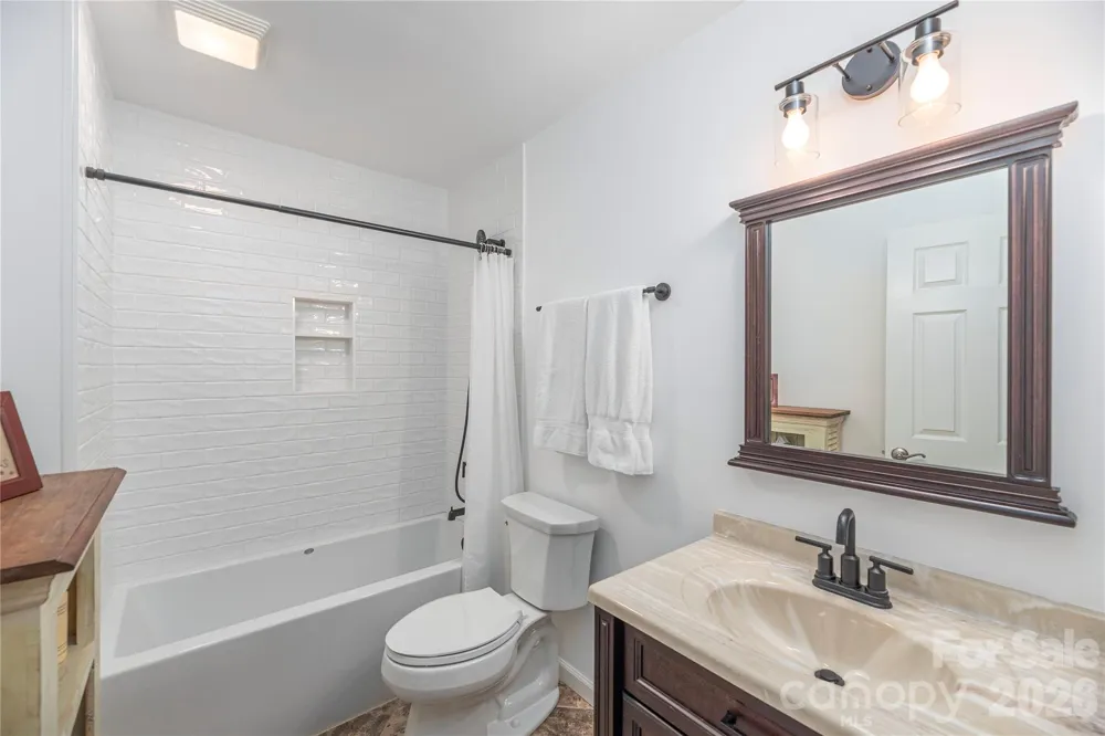59 Old Pasture Way Hendersonville, NC 28739