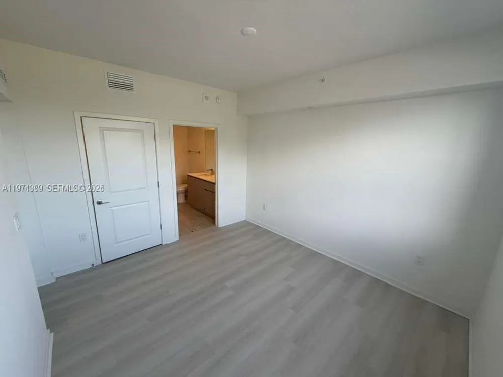 5587 MILLENIA PARK BLVD #209 Orlando, FL 32839
