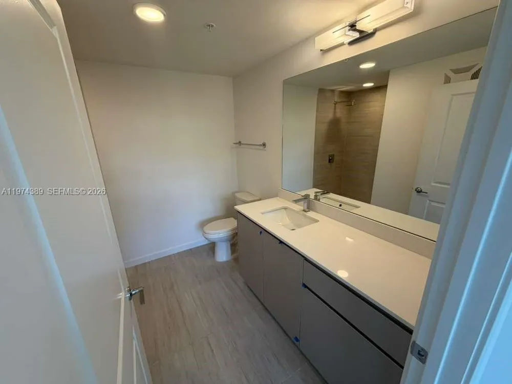 5587 MILLENIA PARK BLVD #209 Orlando, FL 32839