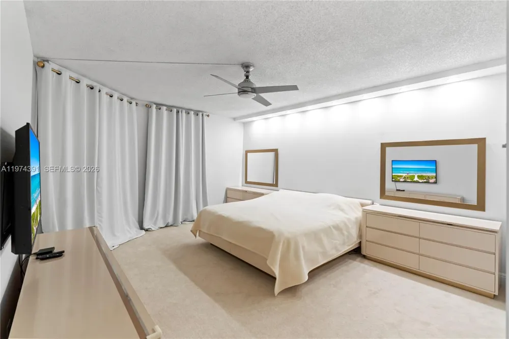 20191 E Country Club Dr #407 Aventura, FL 33180