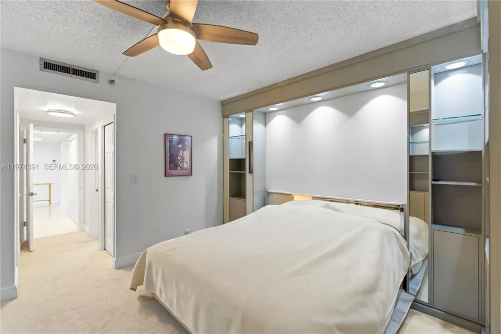 20191 E Country Club Dr #407 Aventura, FL 33180