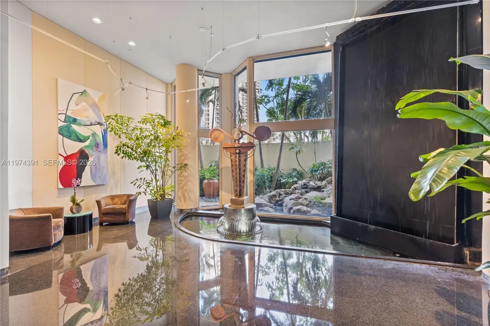 20191 E Country Club Dr #407 Aventura, FL 33180