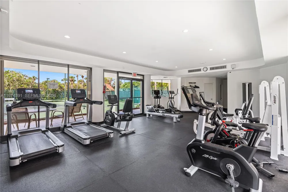 20191 E Country Club Dr #407 Aventura, FL 33180
