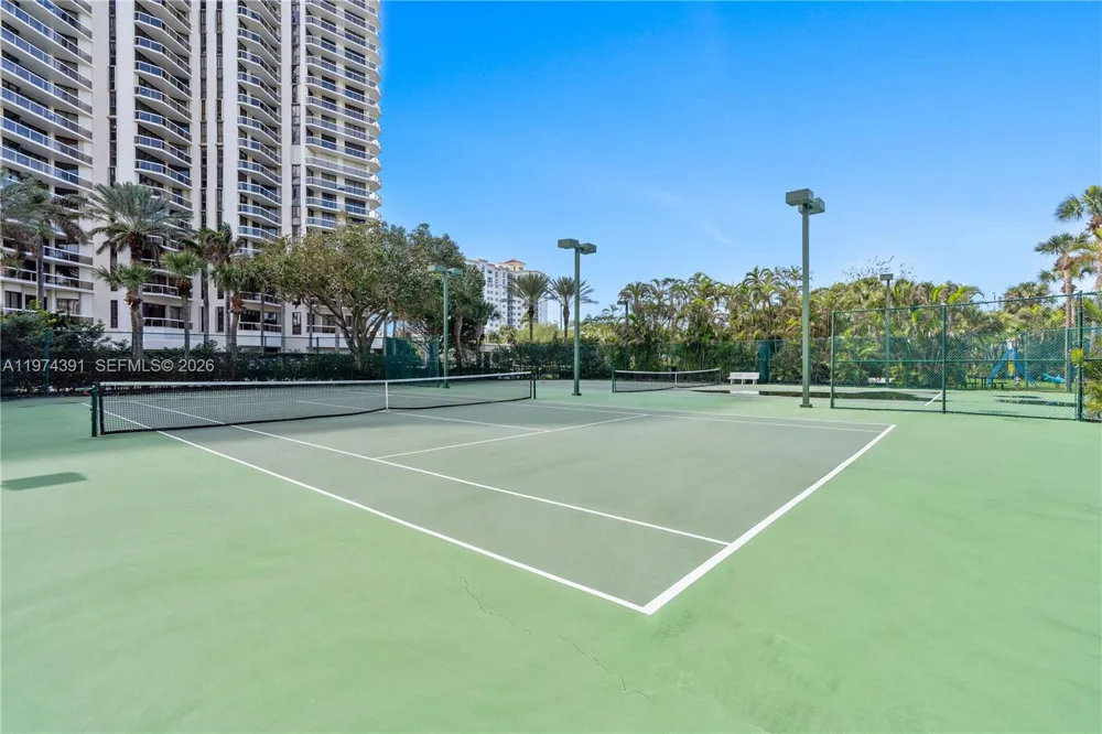 20191 E Country Club Dr #407 Aventura, FL 33180