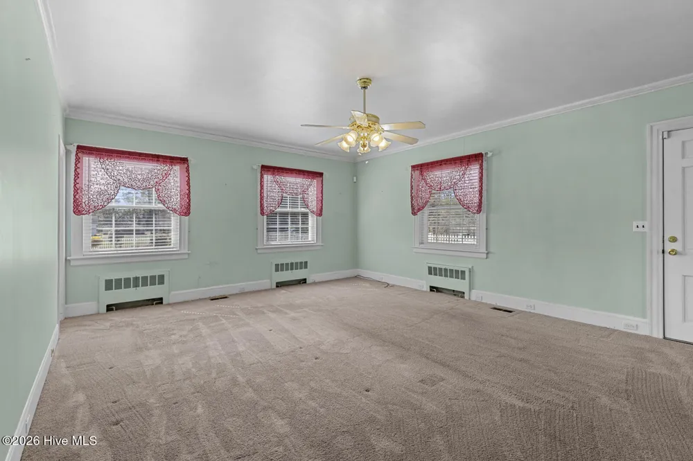 201 E Hargett Street Richlands, NC 28574