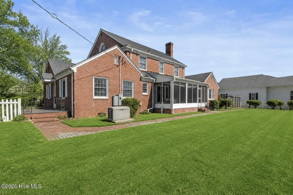 201 E Hargett Street Richlands, NC 28574