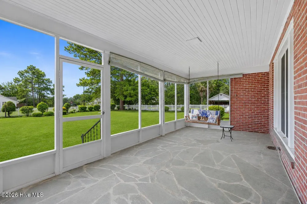 201 E Hargett Street Richlands, NC 28574