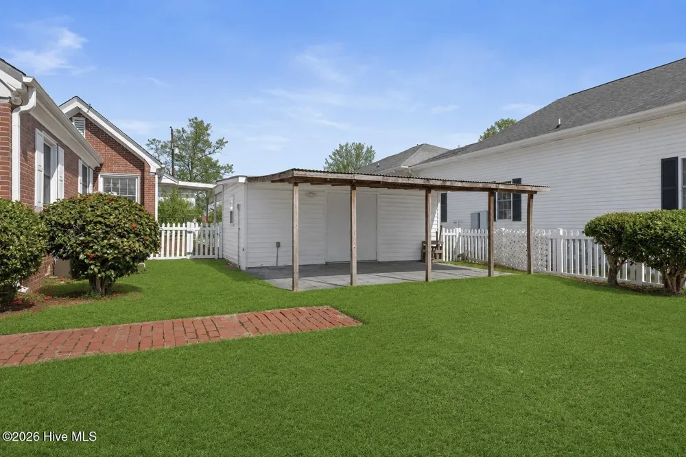 201 E Hargett Street Richlands, NC 28574