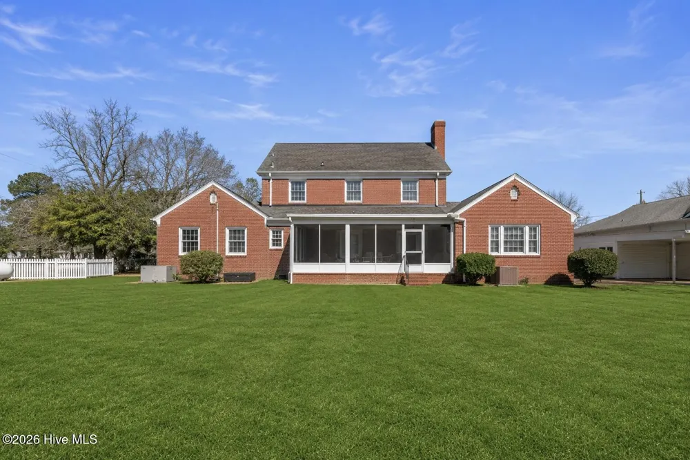 201 E Hargett Street Richlands, NC 28574