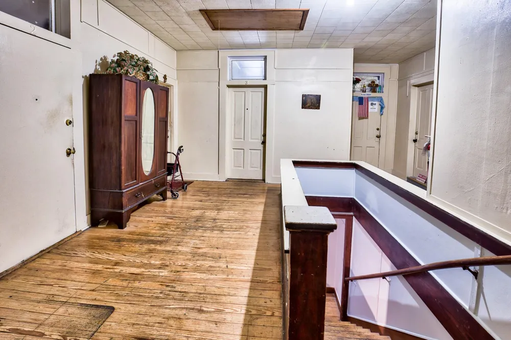 158 E Colorado La Grange, TX 78945