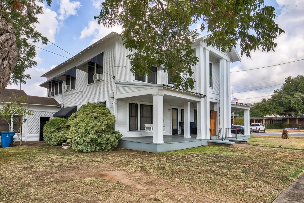 158 E Colorado La Grange, TX 78945