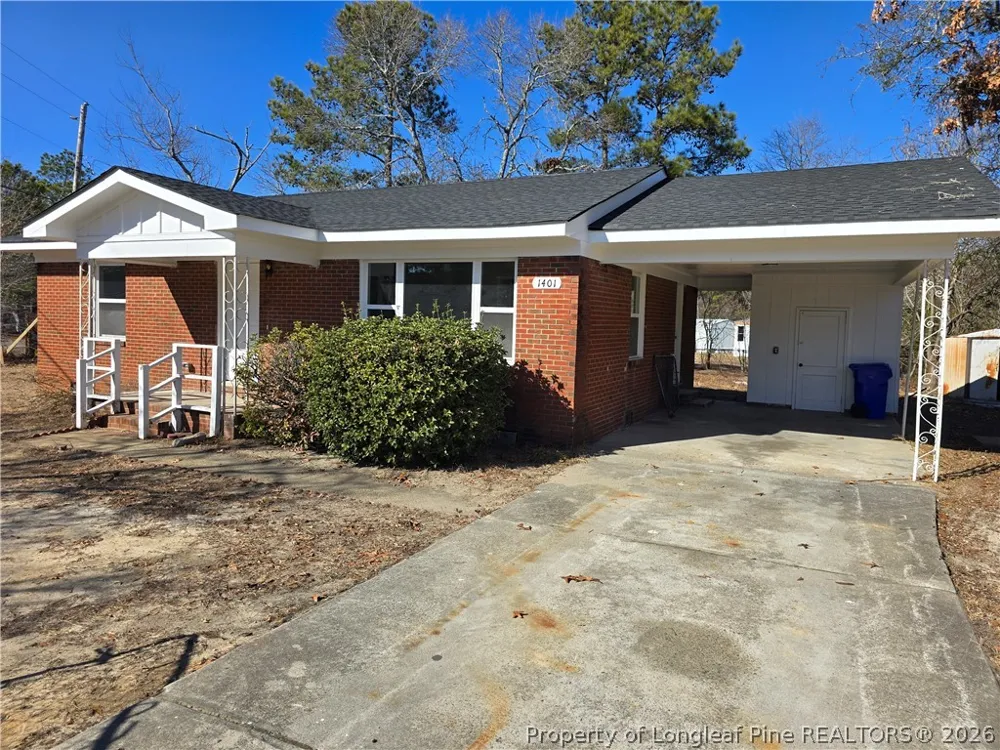 1401 Morrison Avenue Spring Lake, NC 28390