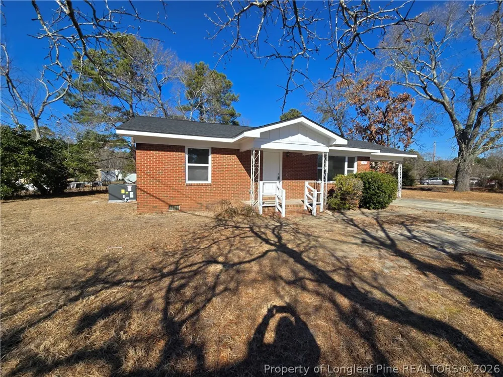 1401 Morrison Avenue Spring Lake, NC 28390