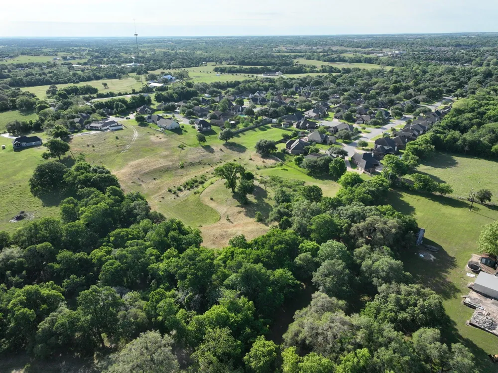 2917 Twisted Oak Drive Brenham, TX 77833