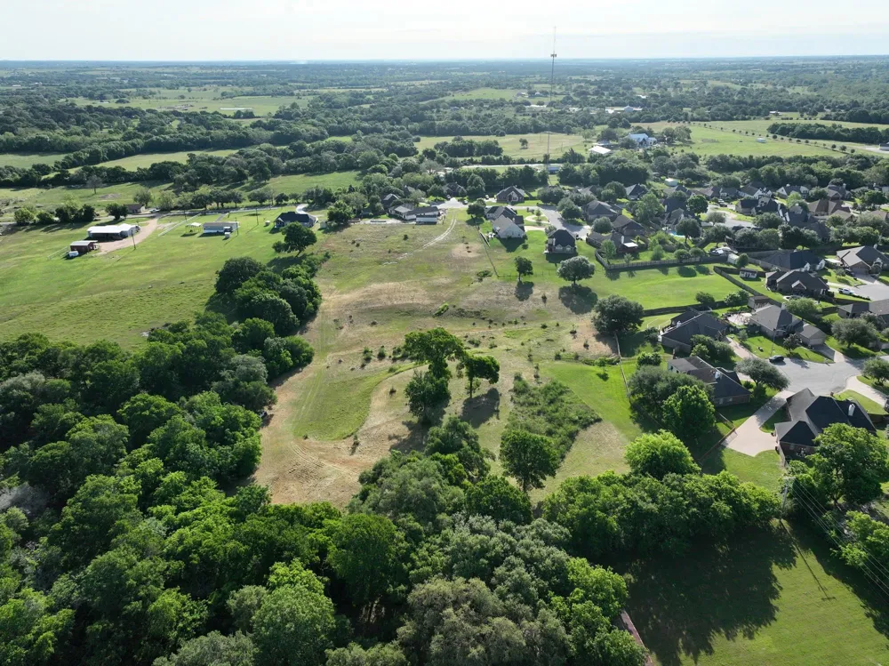 2917 Twisted Oak Drive Brenham, TX 77833