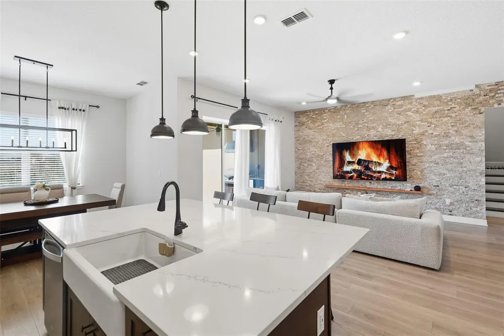 16131 VOLTERRA POINT Bella Collina, FL 34756