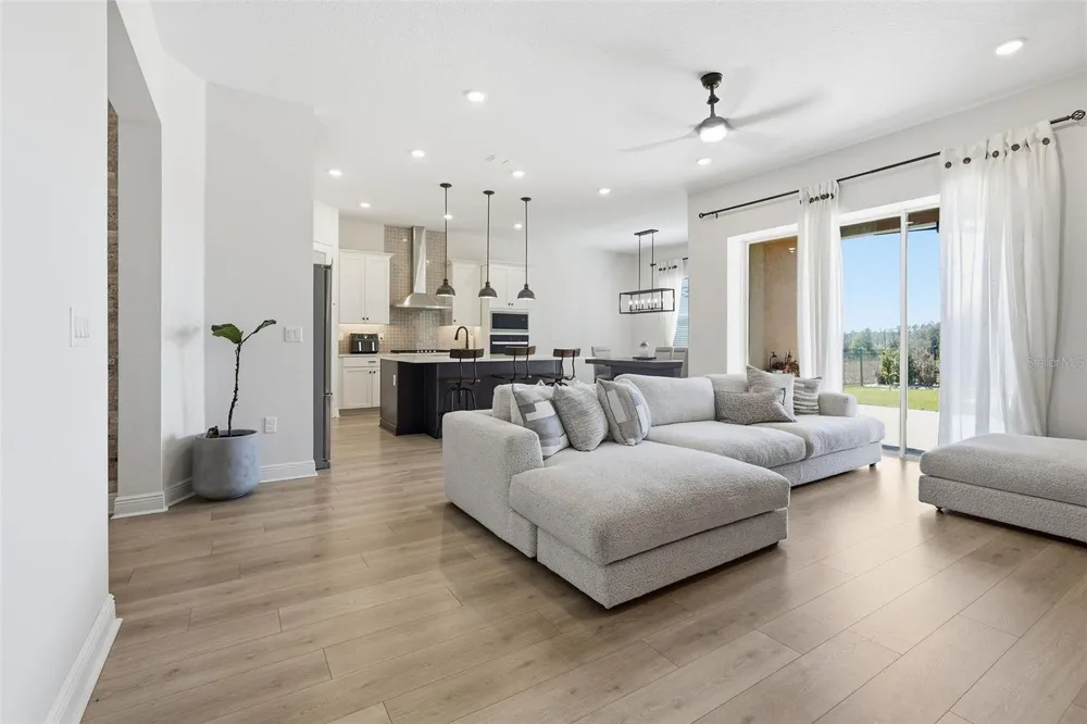 16131 VOLTERRA POINT Bella Collina, FL 34756