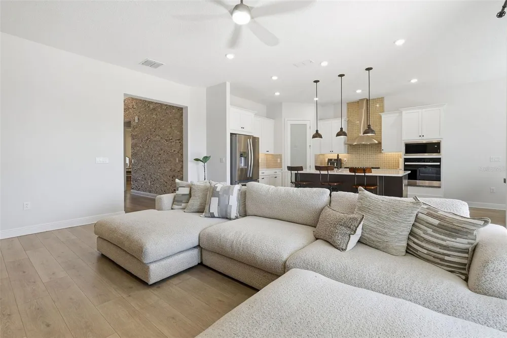 16131 VOLTERRA POINT Bella Collina, FL 34756