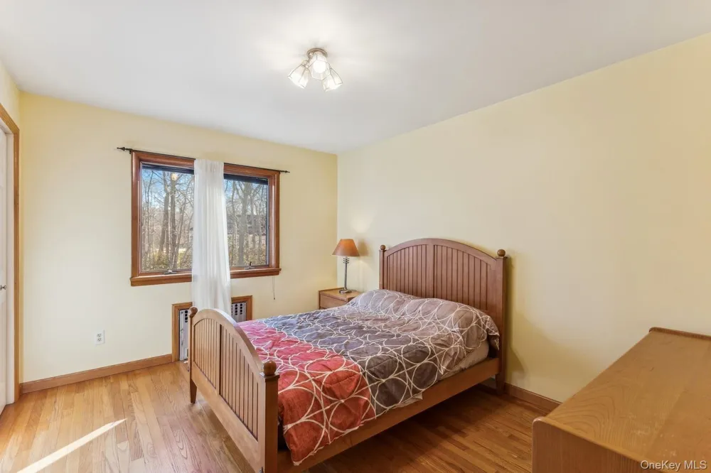 2905 Private Road East Marion, NY 11939