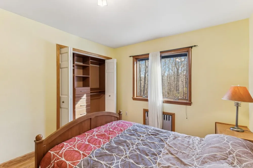 2905 Private Road East Marion, NY 11939
