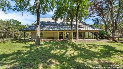 606 Deer Lake Cove