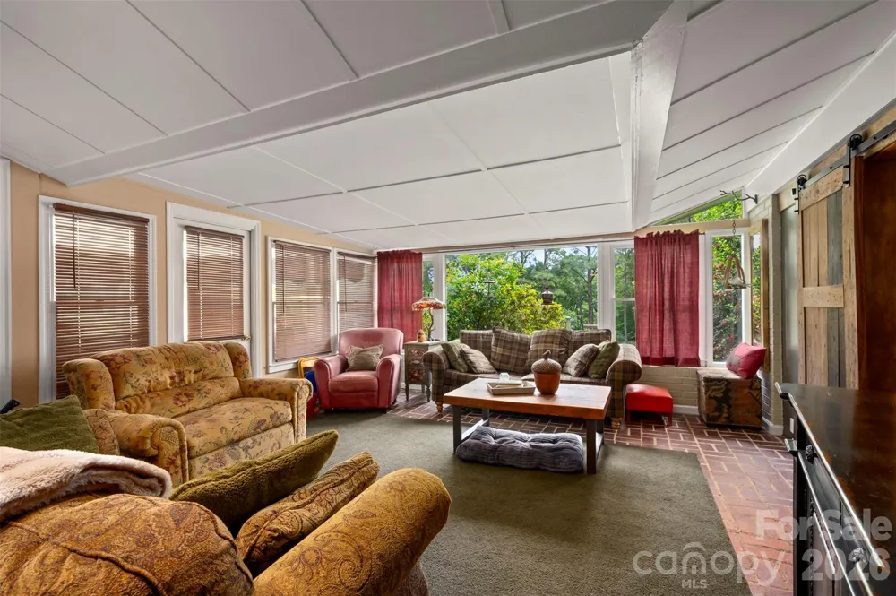 64 Persimmon Hill Drive Columbus, NC 28722
