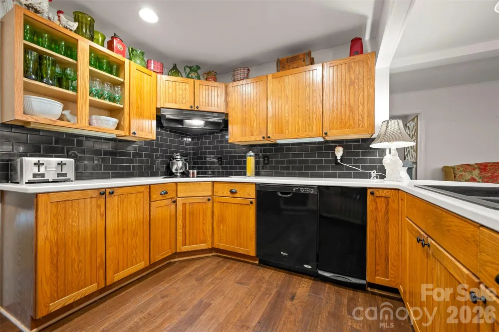 64 Persimmon Hill Drive Columbus, NC 28722