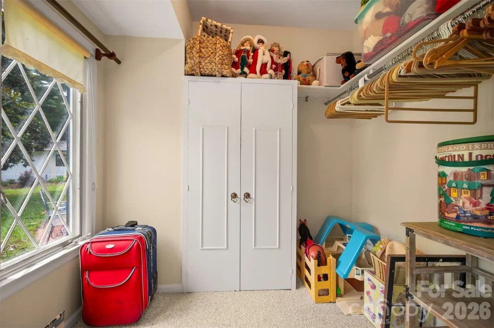 64 Persimmon Hill Drive Columbus, NC 28722