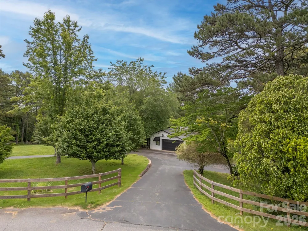 64 Persimmon Hill Drive Columbus, NC 28722