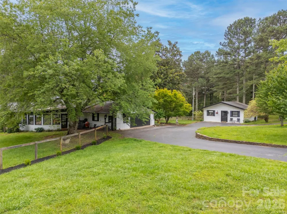 64 Persimmon Hill Drive Columbus, NC 28722