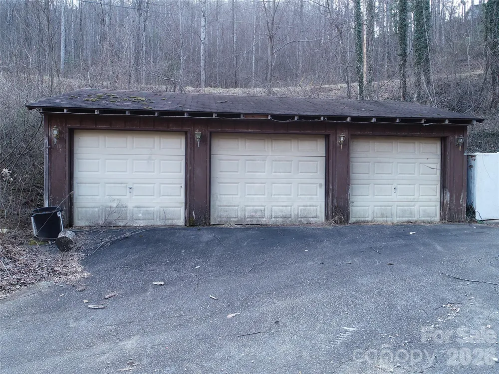 4696 NC Hwy 226A Highway Marion, NC 28752
