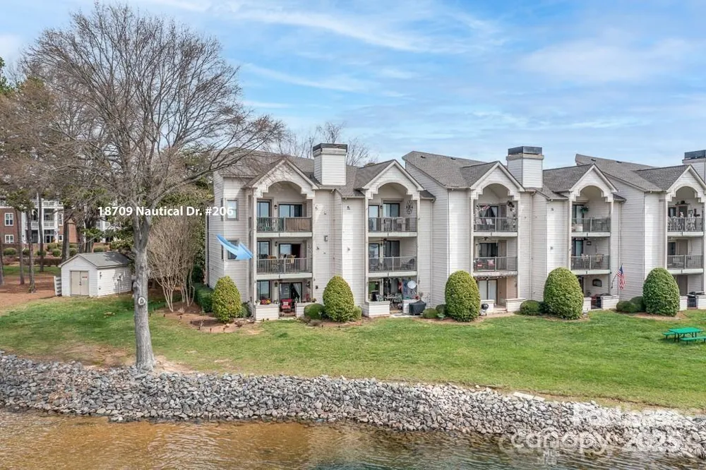 18709 Nautical Drive #206 Cornelius, NC 29031