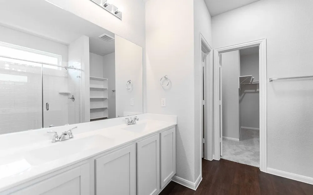 4315 Maple Root Lane Pinehurst, TX 77362