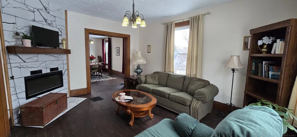 205 S Dettman Road Leoni Township, MI 49203