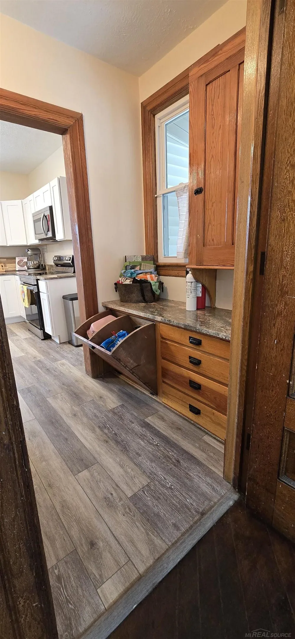 205 S Dettman Road Leoni Township, MI 49203