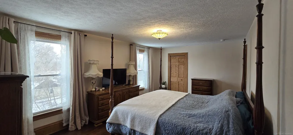 205 S Dettman Road Leoni Township, MI 49203