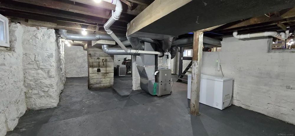 205 S Dettman Road Leoni Township, MI 49203