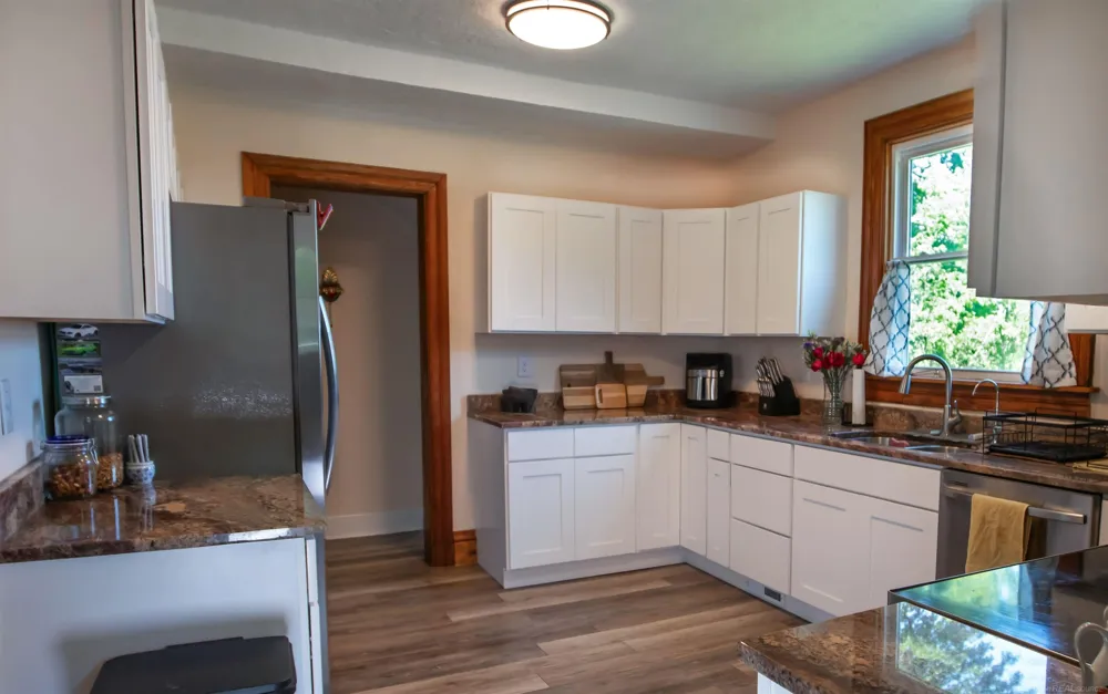 205 S Dettman Road Leoni Township, MI 49203