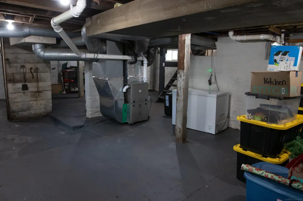 205 S Dettman Road Leoni Township, MI 49203