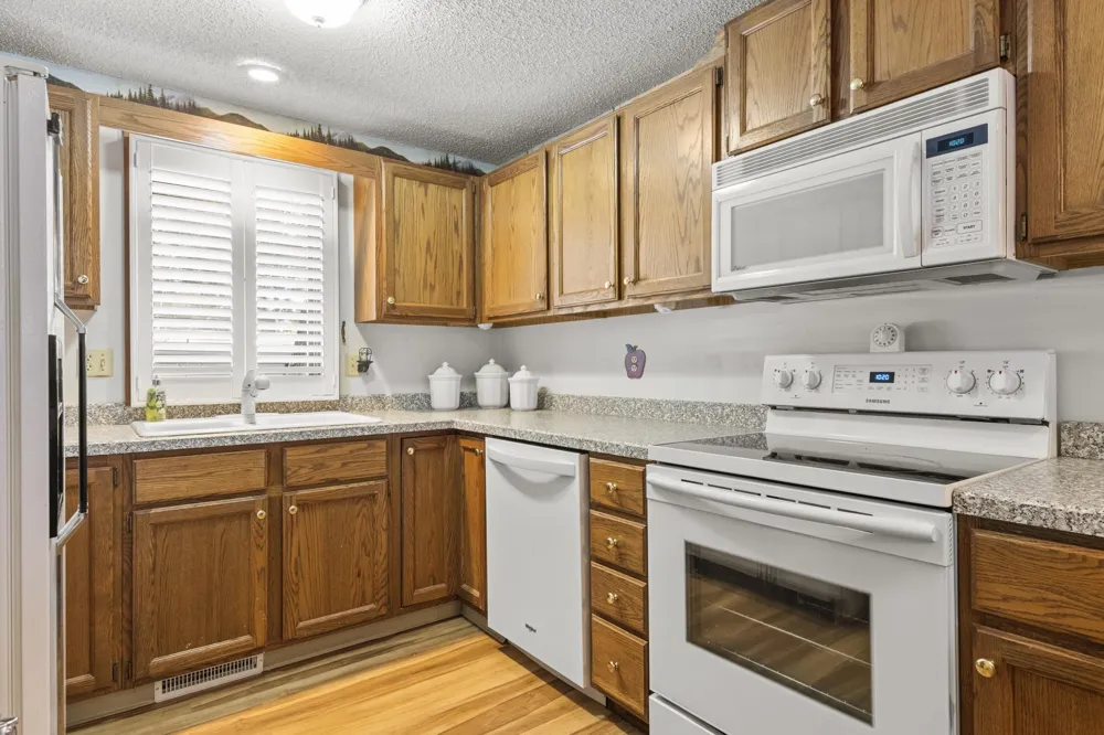 6865 Pinebrook Custer Township, MI 49615