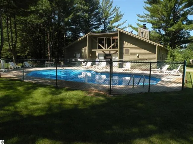 6865 Pinebrook Custer Township, MI 49615
