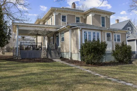 65 S Howell Street