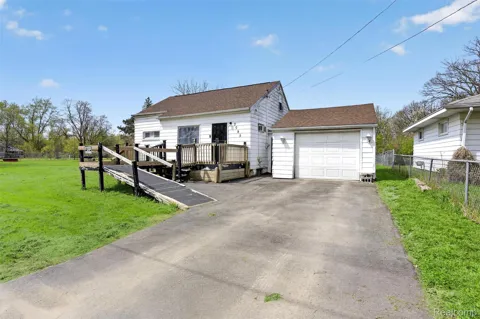 3095 Maywood Drive